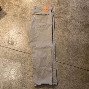 Levi’s Men’s 541 Khakis. 40in waist, 30in inseam. Gently worn, Grey